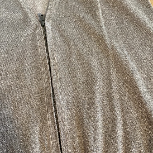 Loft Gray Sweater. Medium - Picture 11 of 12